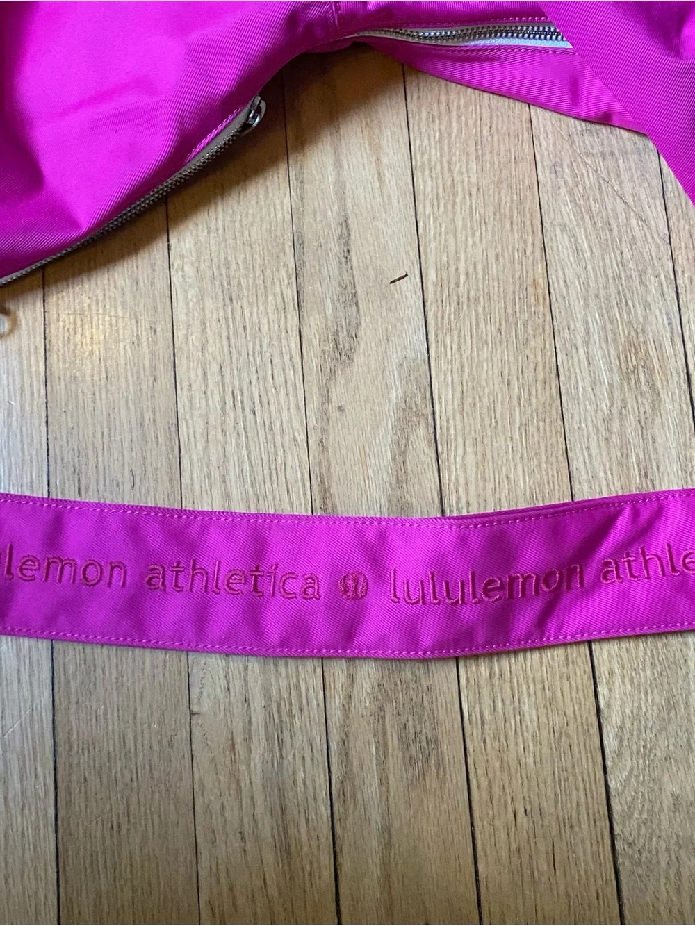 Lululemon Athletica Pink Shoulder Bag Nylon Polyester Zip pockets Sport Fitness